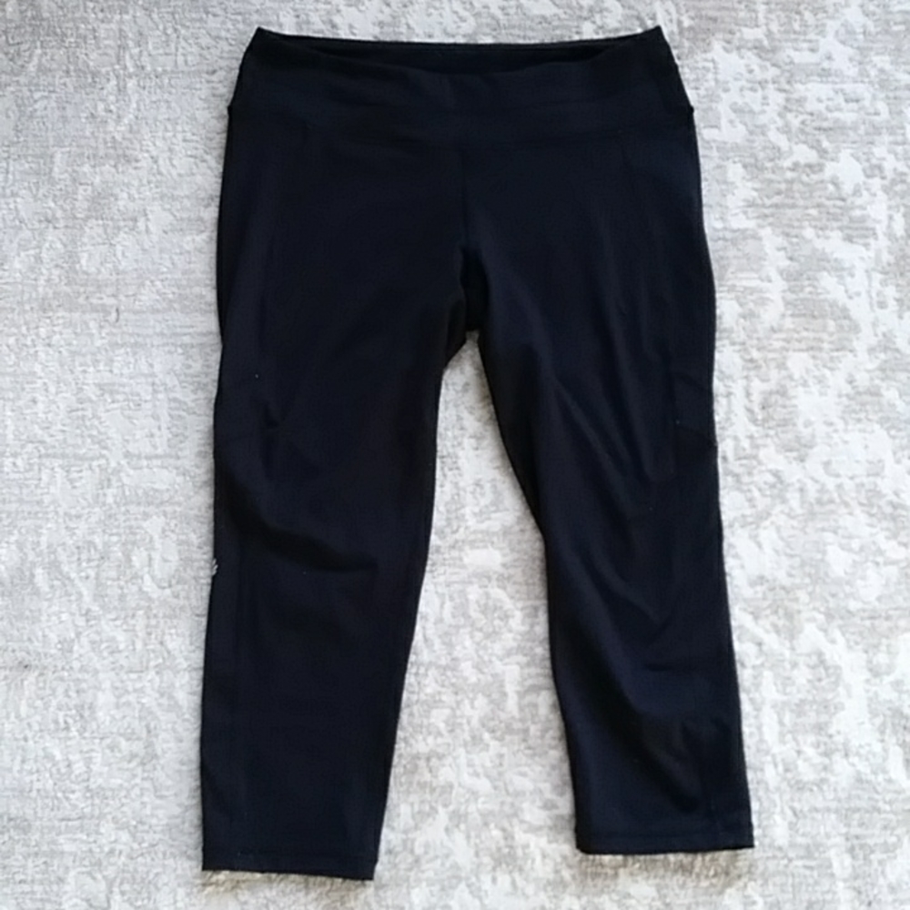 Free2B Athletic Workout Capri Pants L Black